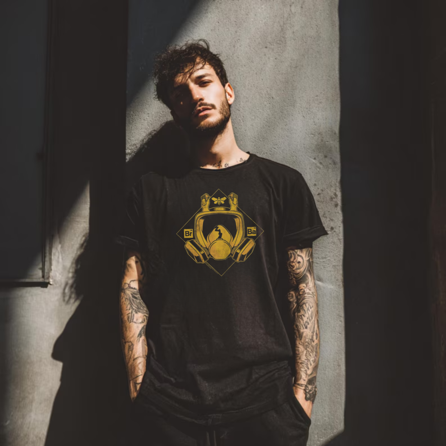 Heisenberg Gas Mask, Breaking Bad - T-Shirt - The Fandom Store