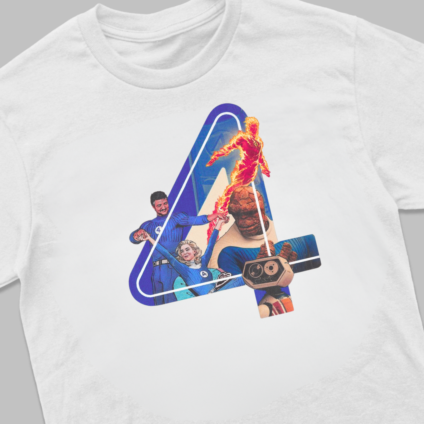 Number 4 Retro, Fantastic Four - T-Shirt - The Fandom Store