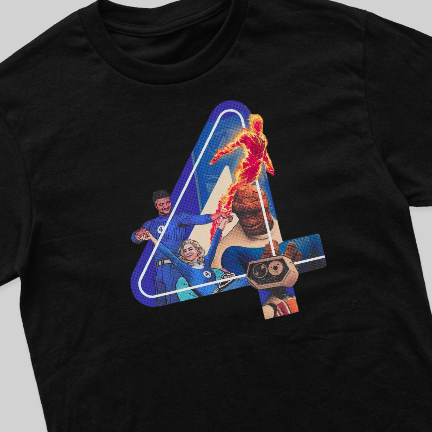 Number 4 Retro, Fantastic Four - T-Shirt - The Fandom Store