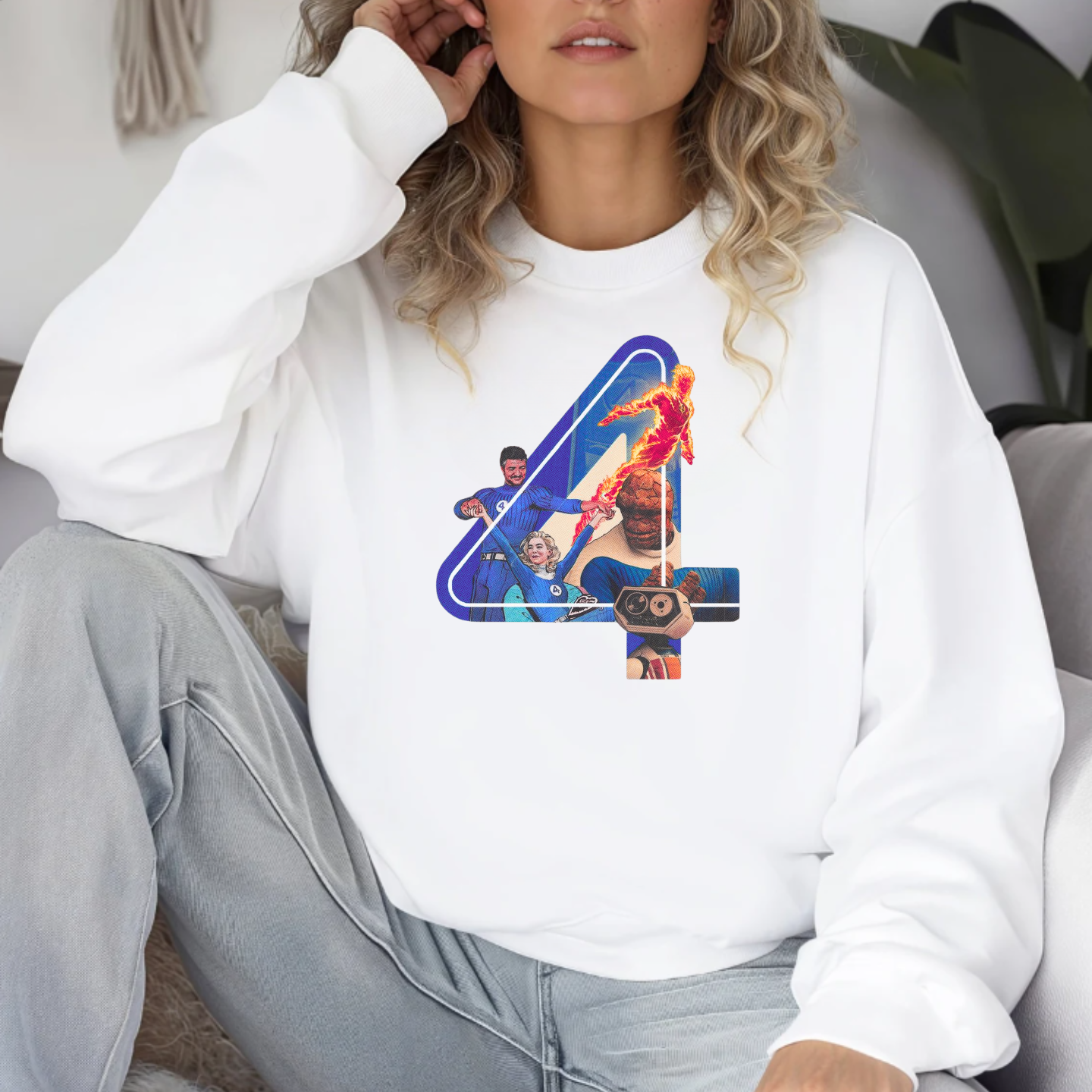 Number 4 Retrp, Fantastic Four - Sweatshirt - The Fandom Store